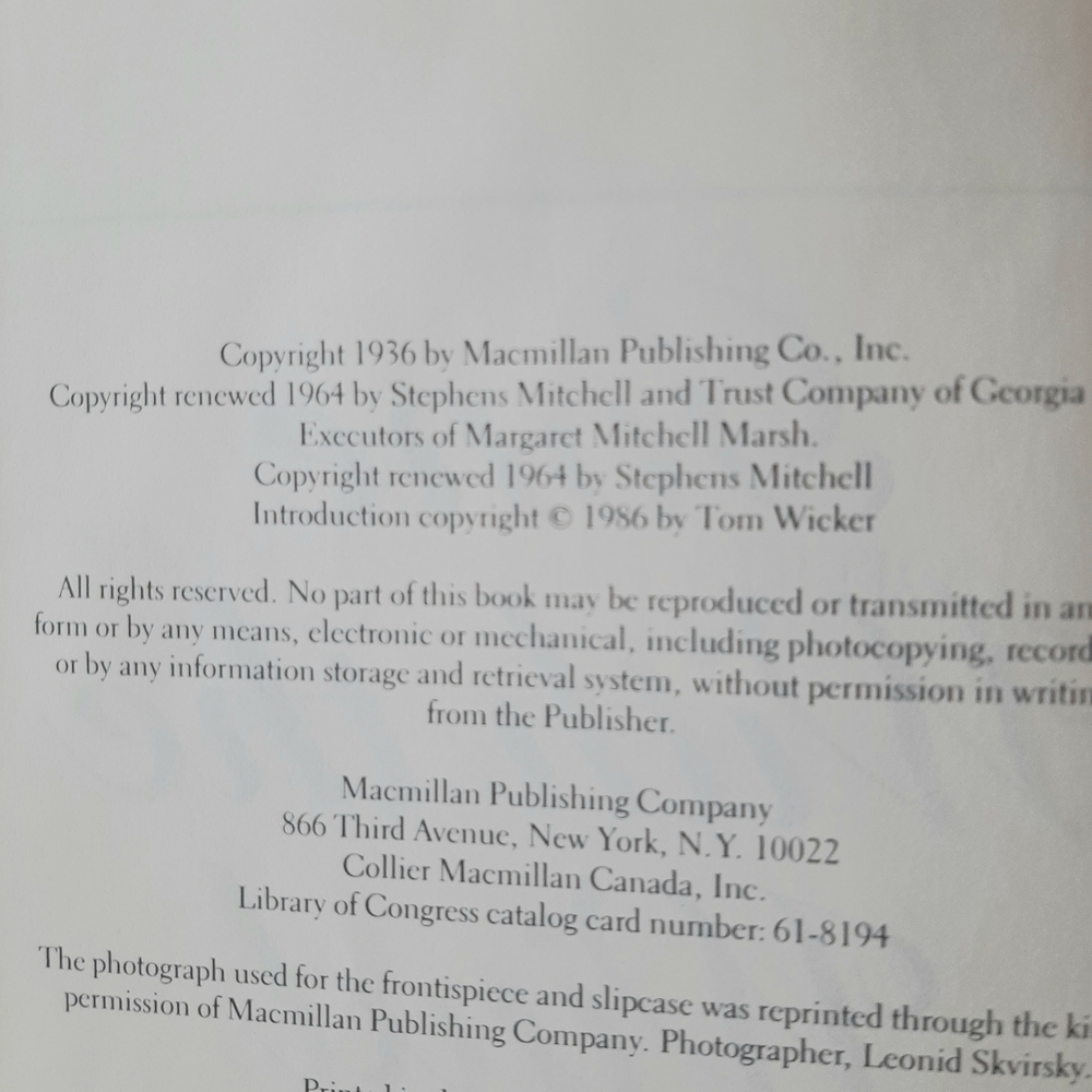 50th Anniversary Edition of Gone with the wind. - Picture 8 of 11